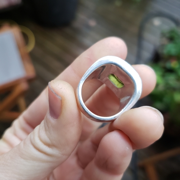 Large Peridot Ring - Picture 5 of 5